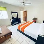 Casa Cerca Del Mar! 4 Habitaciones Con Aire Acondicionado