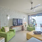 Puerto Vallarta Condo With Pool - Walk To La Playa!