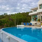 Villa Mozzafiato Private Resort With Full Staff And Heated Pool