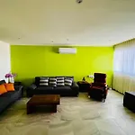 Residencia La Tia