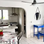 Apartment Near Beaches And Shops