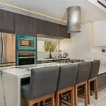 Luxury Condo D Residense