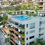 Luxury Condo D Residense