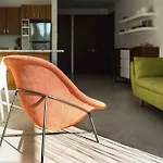 Pv Moderne: Design, Location, Beach, Pool.