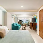 Harbor 3008 Amazing Beach Front Condo By Moikkarentals