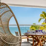Harbor 3008 Amazing Beach Front Condo By Moikkarentals