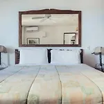 Ocean View 2Br Condo-Balcony-Beach-Pool