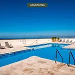 Ocean View 2Br Condo-Balcony-Beach-Pool