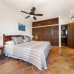 Ocean View 2Br Condo-Balcony-Beach-Pool