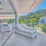 Orchid, Penthouse 8D
