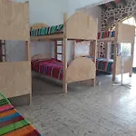 El Sunset Hostel