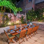 Casa Romance Escondido