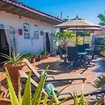 Casa Romance Escondido