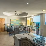 Condo Playa Conchas Chinas