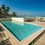 Beachfront X-Large Corner Unit-2 Bdr- Ocean View