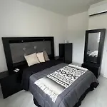 Casa Azul Galeana