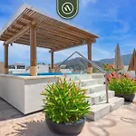 Studio In Romantic Zone - Rooftop Pool - King Bed