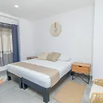 Stylish Condo With Rooftop Pool & Modern Amenities