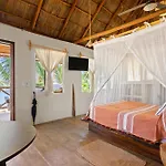 Panchos Paradise Cabana Parota