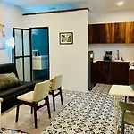 Newly Renovated 2 Bedroom With Patio Unit B Sleeps 4-6
