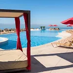 Beachfront Chic Condo - Perfect 4Home Office!