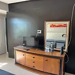 Peninsula Pv 2Bed 2 Bad