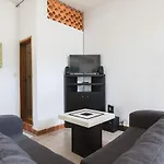 Cozy Apartment Near Malecon & Beach With Private Terrace