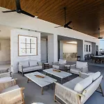 Luxury Dvine Stay - Rooftop Pool In Romantic Zone