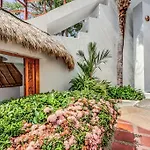 Casa San Sebastian