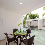 Loft 256