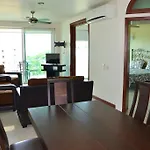 Torre Diamante Apartment 5