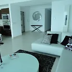 Unlimited Luxury Villas - Icon Vallarta Condo