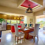 Vista Corona Luxury Condominiums