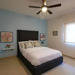 Top Floor 2 Bedroom At Zenith