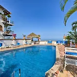 Puerto Vallarta Condo With Pool - Walk To La Playa!