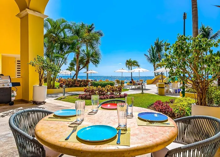 Bay View Grand Villa F4