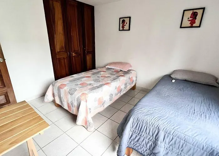 Apartment Near Beaches And Shops