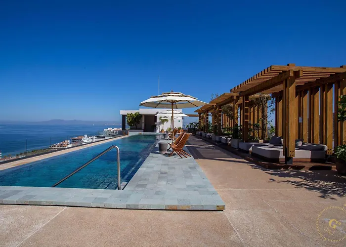1 Bedroom Romantic Zone, Rooftop Pool & Parking