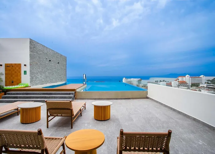 New 1Br In Downtown Near The Beach