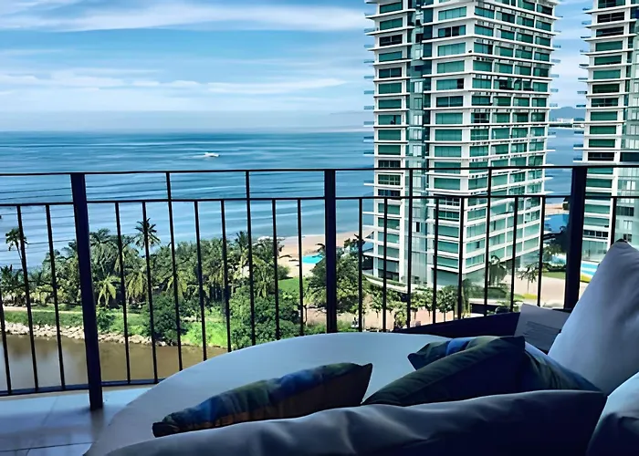 Beachfront Chic Condo - Perfect 4Home Office!