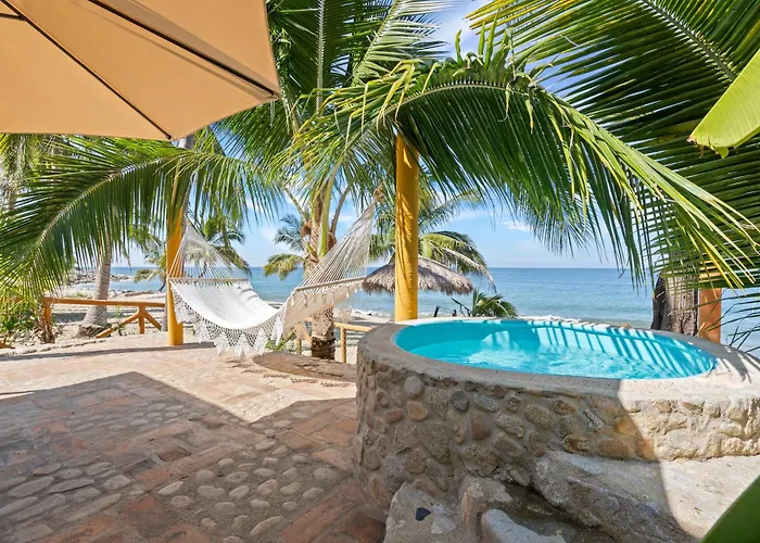 Panchos Paradise Cabana Parota