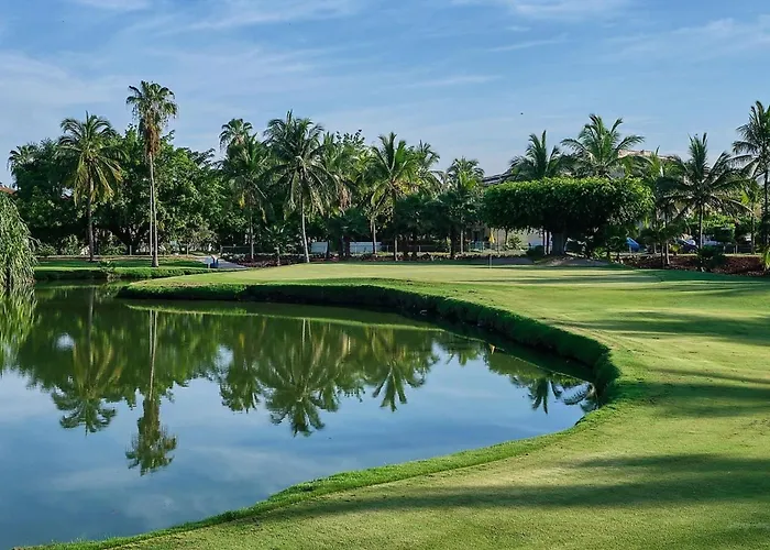 Marina Vallarta Golf And Pool