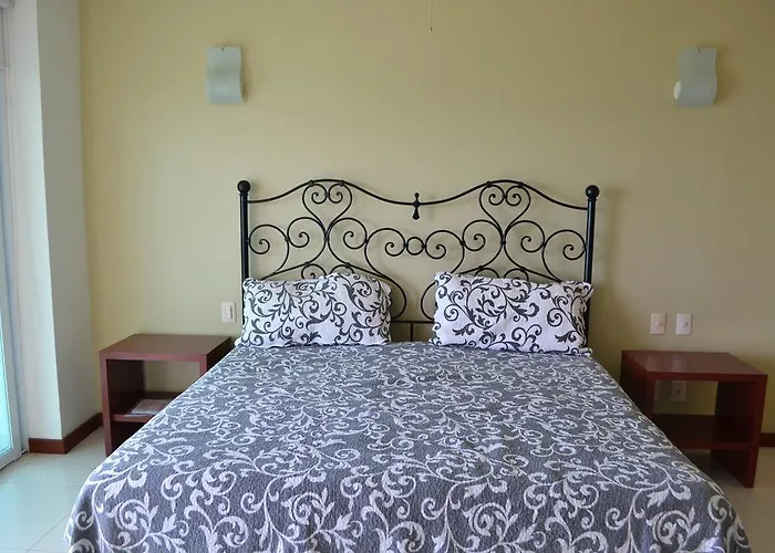 Torre Diamante Apartment 5