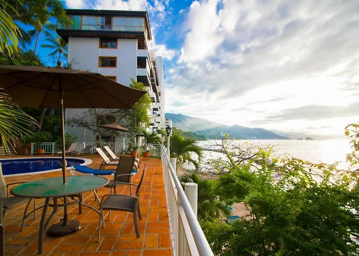 Stunning Condo Solamar