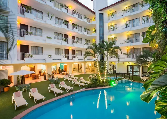 Los Arcos Suites