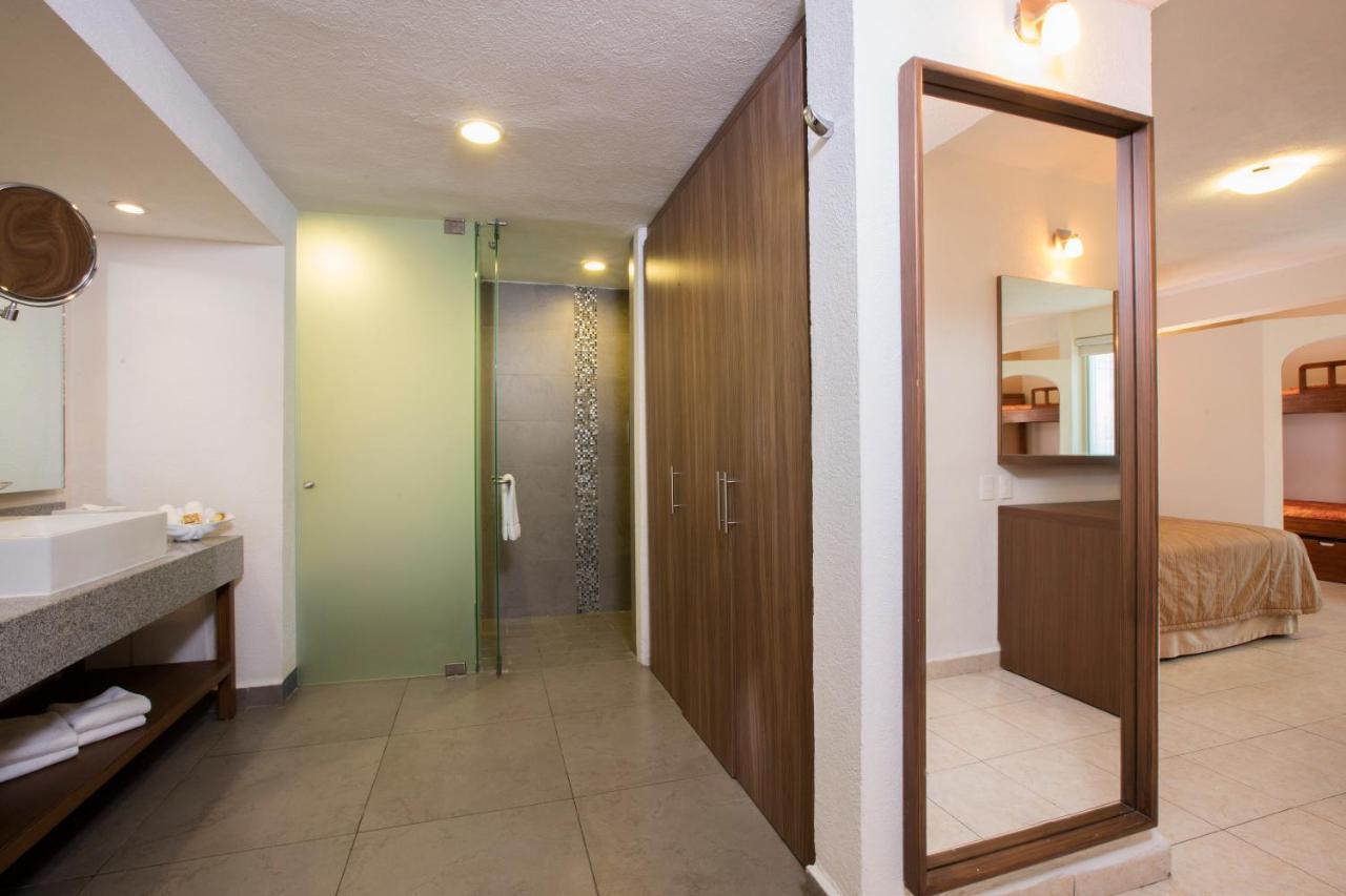 Crown Paradise Club Resort 4*