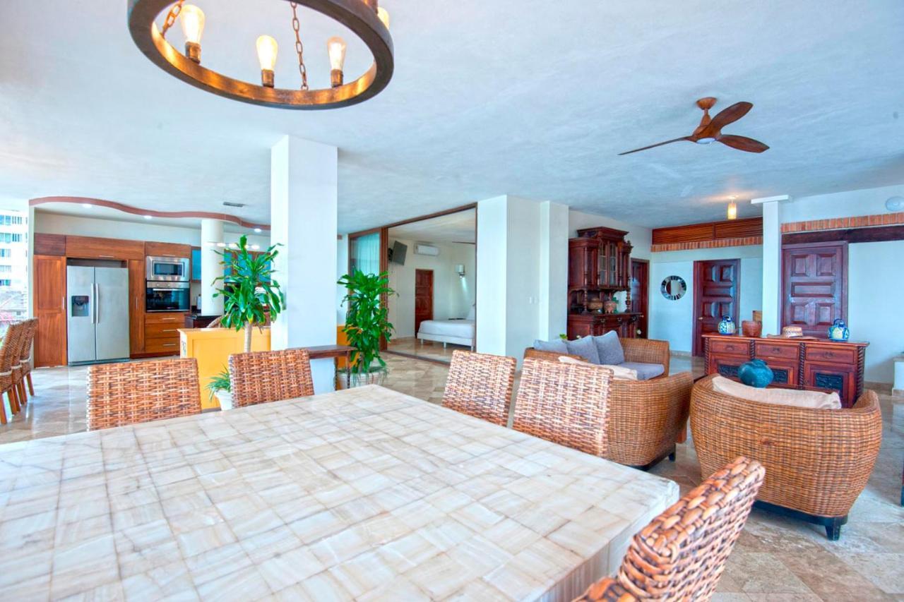 Vallarta Shores Apartahotel
