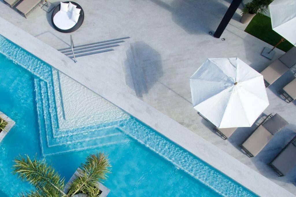 Zenith 601, Zona Romantica, 2 Balconies With Incredible Views, Rooftop Pool *