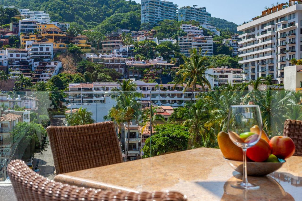 Zenith 601, Zona Romantica, 2 Balconies With Incredible Views, Rooftop Pool Puerto Vallarta