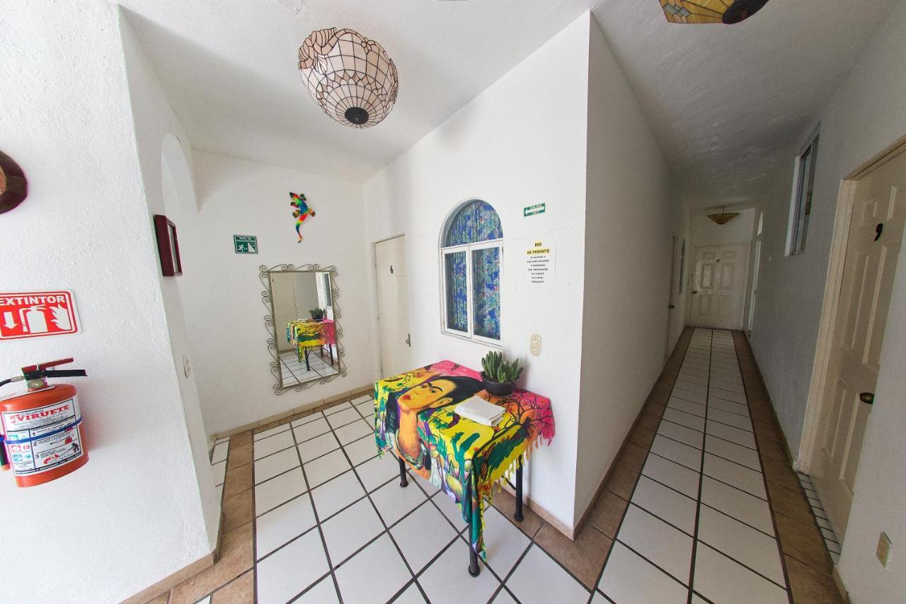 Alexandross Hostel